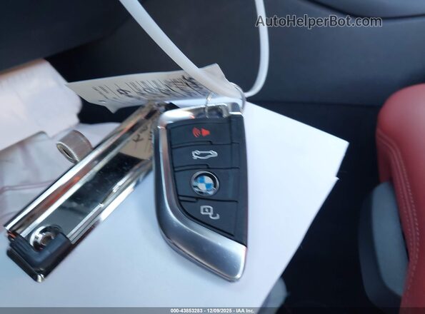 WBS33AY01RFT52215 2024 BMW M3 Серый Вид панели приборов