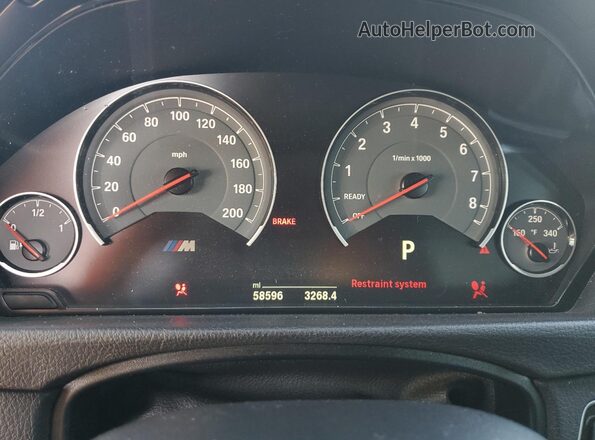 WBS3R9C51GK338173 2016 BMW M4 Белый Вид щитка приборов