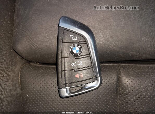 WBS43AY0XRFS91712 2024 BMW M3 Серый Вид панели приборов