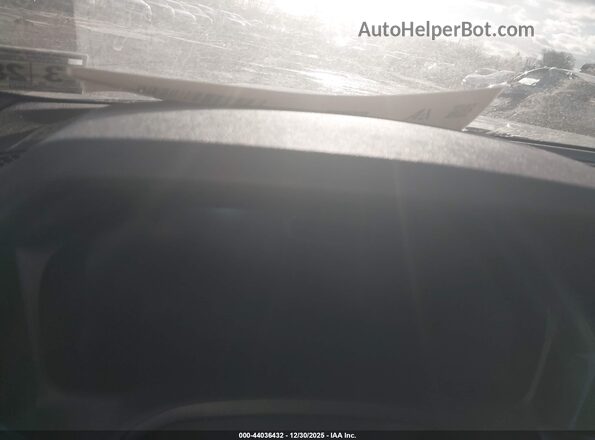 WBS43AZ00PCM83038 2023 BMW M4 Gray Widok tylnych siedzeń