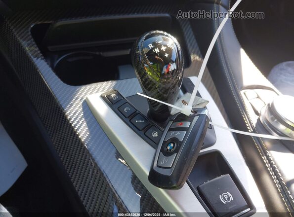 WBS6J9C56GD934663 2016 BMW M6 Зеленый Вид панели приборов