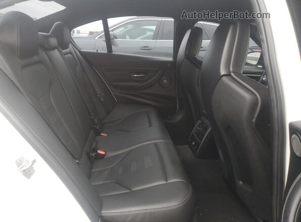 WBS8M9C56J5L01047 2018 BMW M3 Белый Вид задних сидений