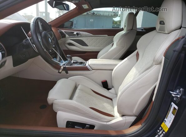 WBSDZ0C05PCM02035 2023 BMW M8 Blue წინა სალონის ხედი
