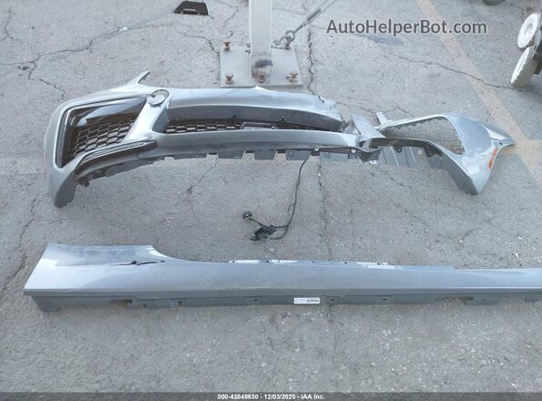 WBSDZ0C06SCU06801 2025 BMW M8 Серый Вид щитка приборов