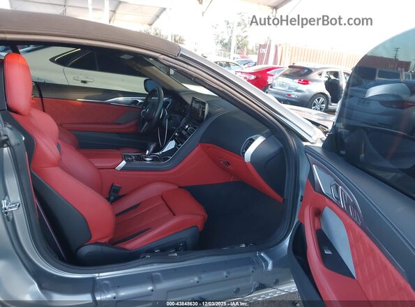 WBSDZ0C06SCU06801 2025 BMW M8 Серый Вид салона спереди