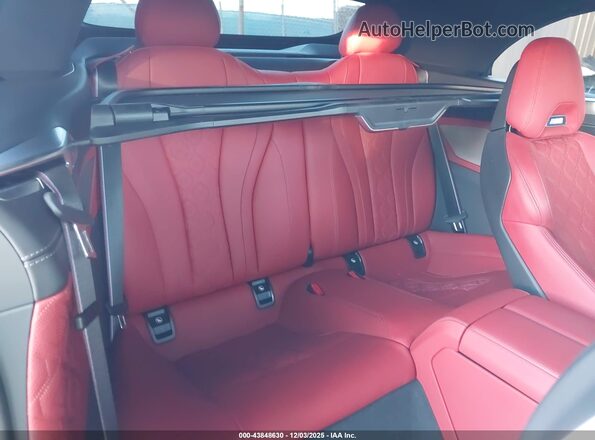 WBSDZ0C06SCU06801 2025 BMW M8 Серый Вид наклейки с VIN-кодом