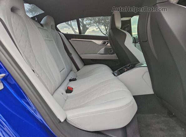 WBSGV0C08RCP11901 2024 BMW M8 Blue Вид задніх сидінь
