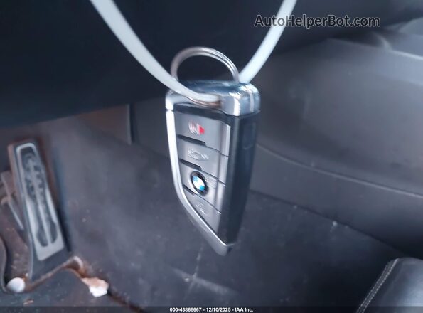 WBSJF0C09LCE34074 2020 BMW M5 Черный Вид панели приборов
