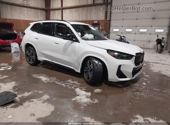 WBX13EF06T5435521 2026 BMW X1 Белый Передняя правая четверть