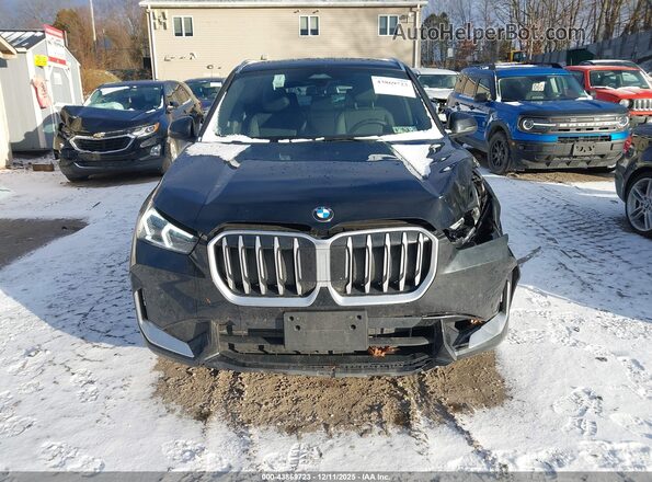 WBX73EF04T5407551 2026 BMW X1 Black Widok zestawu wskaźników