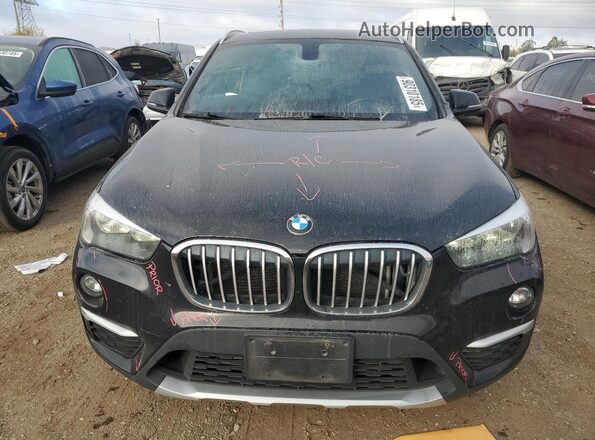 WBXHT3C38J5F89696 2018 BMW X1 Black Widok z przodu