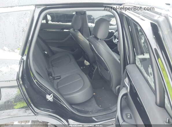 WBXHT3C51K5L37918 2019 BMW X1 Черный Вид наклейки с VIN-кодом