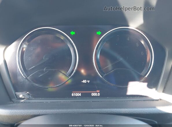 WBXHT3C59K3H35750 2019 BMW X1 Silver Հետևի նստատեղերի տեսք