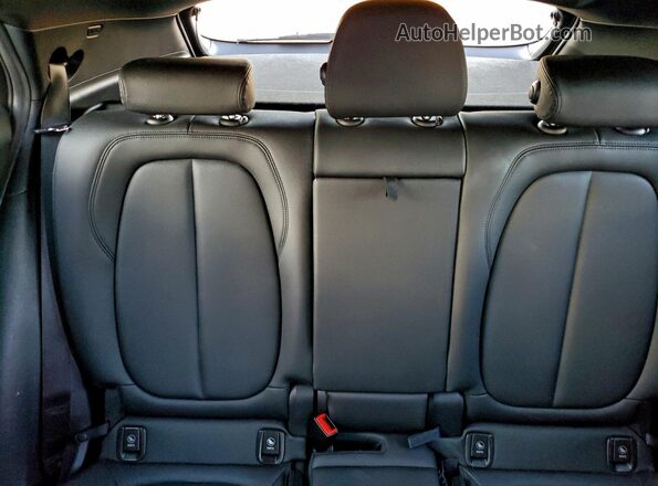 WBXYH9C05M5S06597 2021 BMW X2 Gray Vista de los asientos traseros