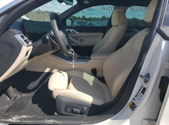 WBY23HD09SFU18905 2025 BMW I4 Белый Вид салона спереди