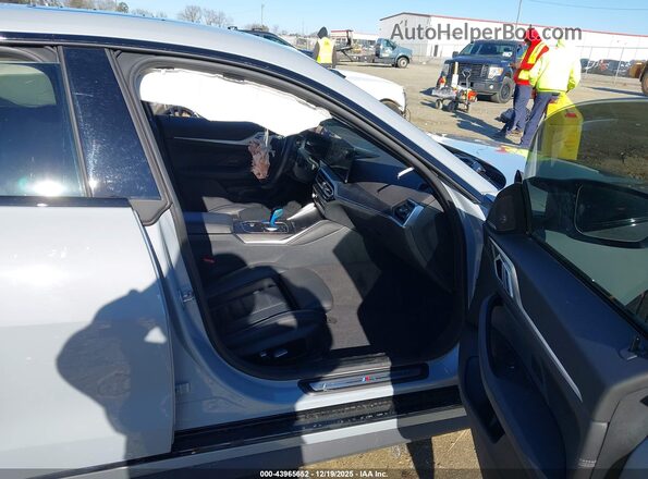 WBY33AW00PFP05498 2023 BMW I4 Серый Вид салона спереди