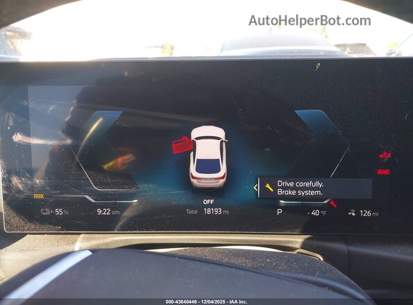 WBY73AW07PFR35248 2023 BMW I4 White Widok tylnych siedzeń