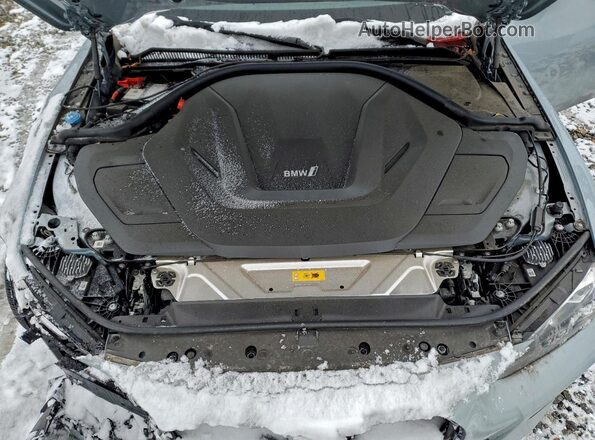 WBY83FB03RFS88261 2024 BMW I4 Gray Вид задньої частини салону