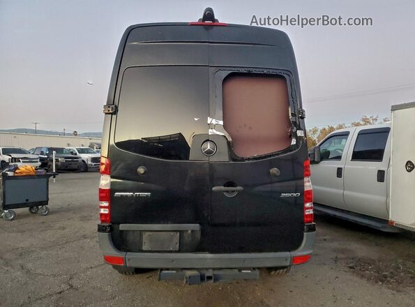 WD4PE7CD1HP543230 2017 MERCEDES-BENZ SPRINTER Black Вид салону спереду