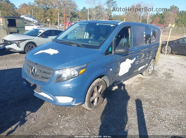 WD4PG2EE9H3295741 2017 MERCEDES-BENZ METRIS Light Blue Przód lewy