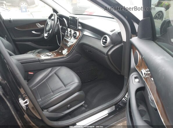 WDC0G4JB6HF186262 2017 MERCEDES-BENZ GLC 300 Черный Вид салона спереди
