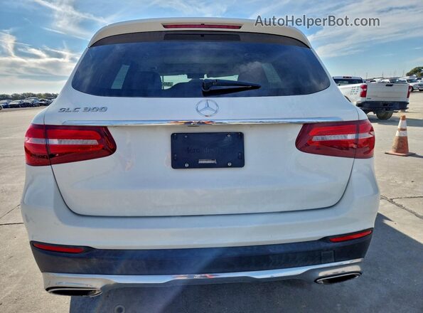 WDC0G4JB9K1000699 2019 MERCEDES-BENZ GLC-CLASS White Rear view