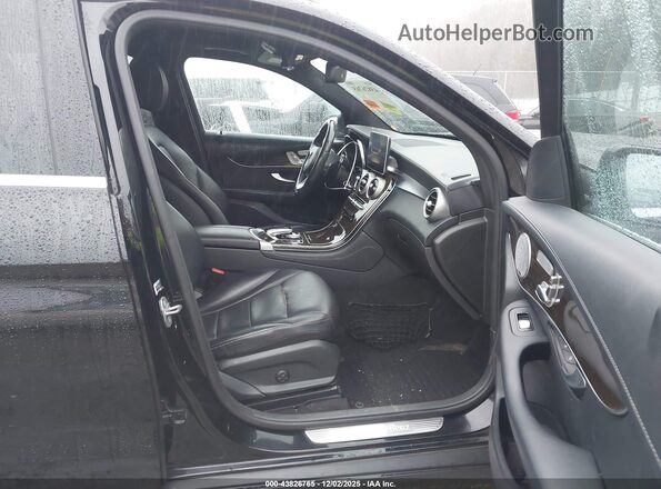 WDC0G4KBXHF248728 2017 MERCEDES-BENZ GLC 300 Черный Вид салона спереди