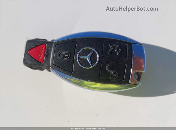 WDC0G5EB2KF619938 2019 MERCEDES-BENZ GLC 350E Белый Вид панели приборов