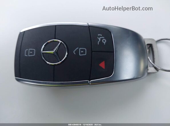 WDC0G8EBXLF705033 2020 MERCEDES-BENZ GLC 300 Черный Вид панели приборов