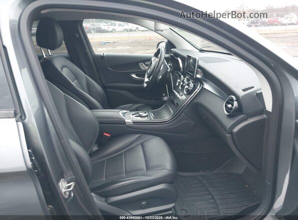 WDC0J4KB9JF296017 2018 MERCEDES-BENZ GLC 300 COUPE Gray Front interior view