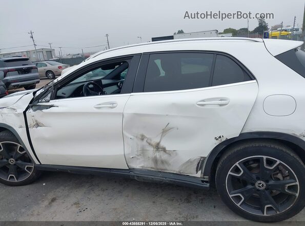 WDCTG4EB1KU009502 2019 MERCEDES-BENZ GLA 250 White Vista interior de 360 grados