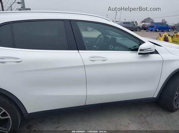 WDCTG4EB1KU009502 2019 MERCEDES-BENZ GLA 250 White Vista interior trasera