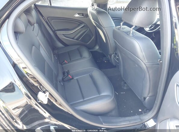WDCTG4EB2JJ456274 2018 MERCEDES-BENZ GLA 250 Black Вид наклейки з VIN-кодом