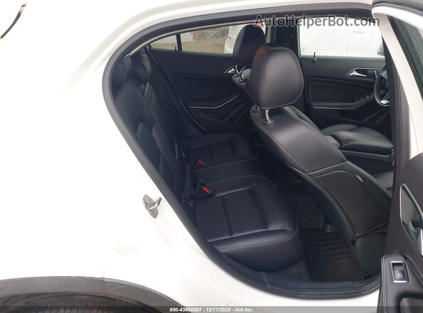 WDCTG4EB2LJ666554 2020 MERCEDES-BENZ GLA 250 White Vista de la etiqueta del VIN