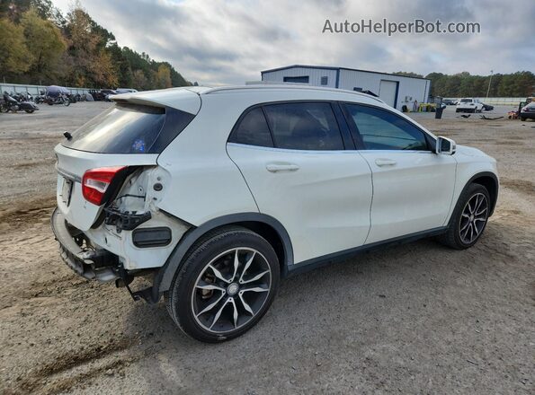WDCTG4EB3GJ202369 2016 MERCEDES-BENZ GLA White Tył prawy