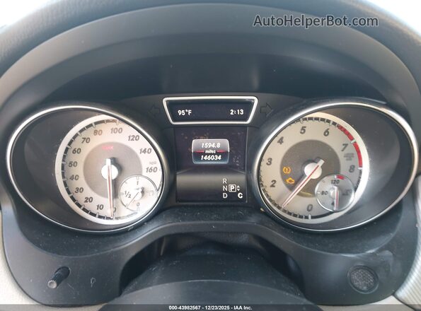 WDCTG4EB6GJ261187 2016 MERCEDES-BENZ GLA 250 White Vista de los asientos traseros