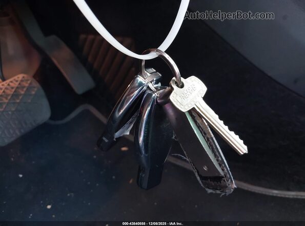 WDCTG4EB6JJ529646 2018 MERCEDES-BENZ GLA 250 Blue Widok deski rozdzielczej