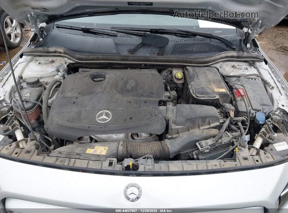WDCTG4EB8GJ210242 2016 MERCEDES-BENZ GLA 250 Silver უკანა ხედი