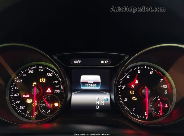 WDCTG4EBXJJ421854 2018 MERCEDES-BENZ GLA 250 White Vista de los asientos traseros