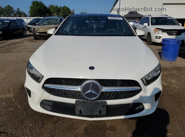 WDD3F4HB2KJ075214 2019 MERCEDES-BENZ A Белый Вид спереди