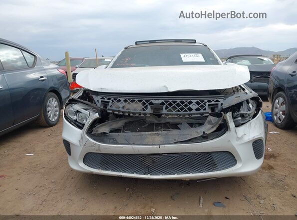WDD3G4EB4LW039238 2020 MERCEDES-BENZ A 220 Белый Вид спереди