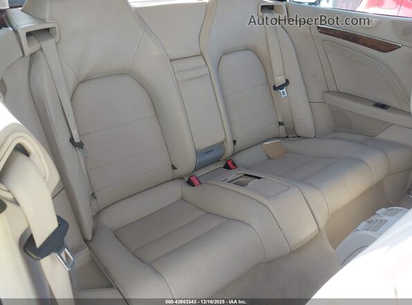 WDDKK6FF3GF317981 2016 MERCEDES-BENZ E-CLASS Red VIN კოდის სტიკერის ხედი