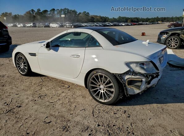 WDDPK3JAXHF133669 2017 MERCEDES-BENZ SLC Белый Задняя левая четверть