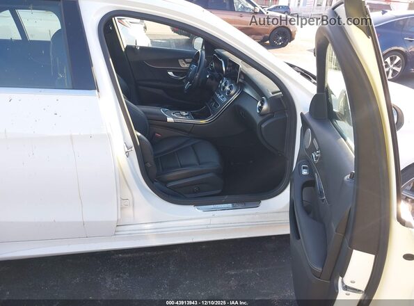 WDDWF8DB5LR526648 2020 MERCEDES-BENZ C-CLASS Белый Вид салона спереди
