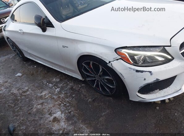 WDDWJ6EB3JF607745 2018 MERCEDES-BENZ AMG C 43 White Widok z przodu