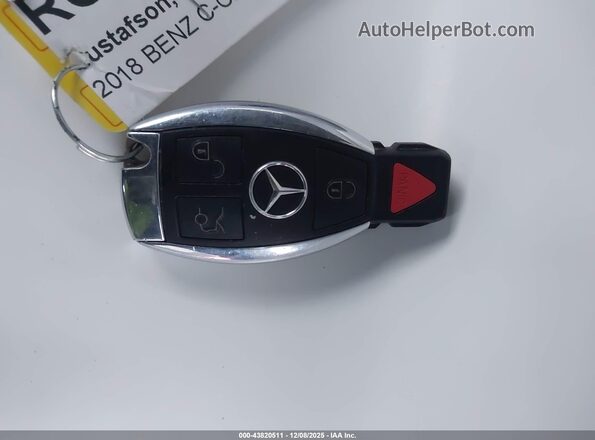 WDDWJ6EB7JF657502 2018 MERCEDES-BENZ AMG C 43 Синий Вид панели приборов