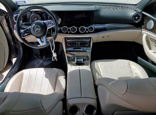 WDDZF4JB6KA556247 2019 MERCEDES-BENZ E Серый Вид панели приборов