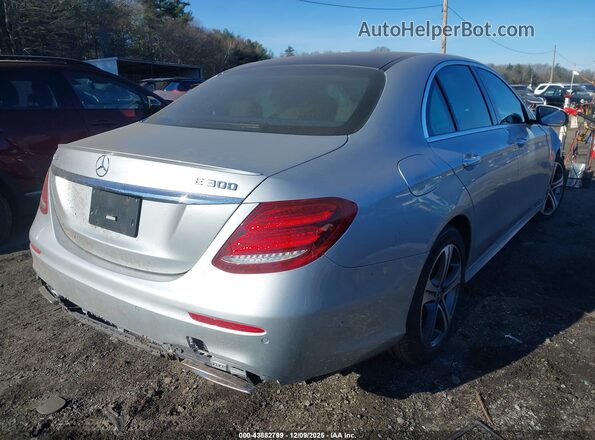 WDDZF4KB5JA360099 2018 MERCEDES-BENZ E-CLASS Серебряный Задняя правая четверть