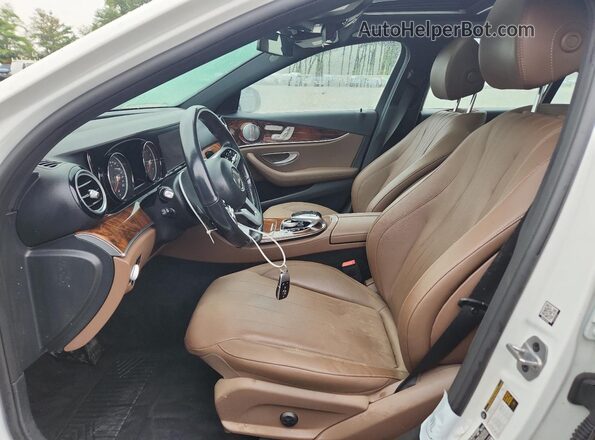 WDDZF4KBXKA630140 2019 MERCEDES-BENZ E White Սալոնի դիմացի տեսք