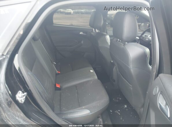 WF0DP3TH2H4122201 2017 FORD FOCUS RS Черный Вид наклейки с VIN-кодом